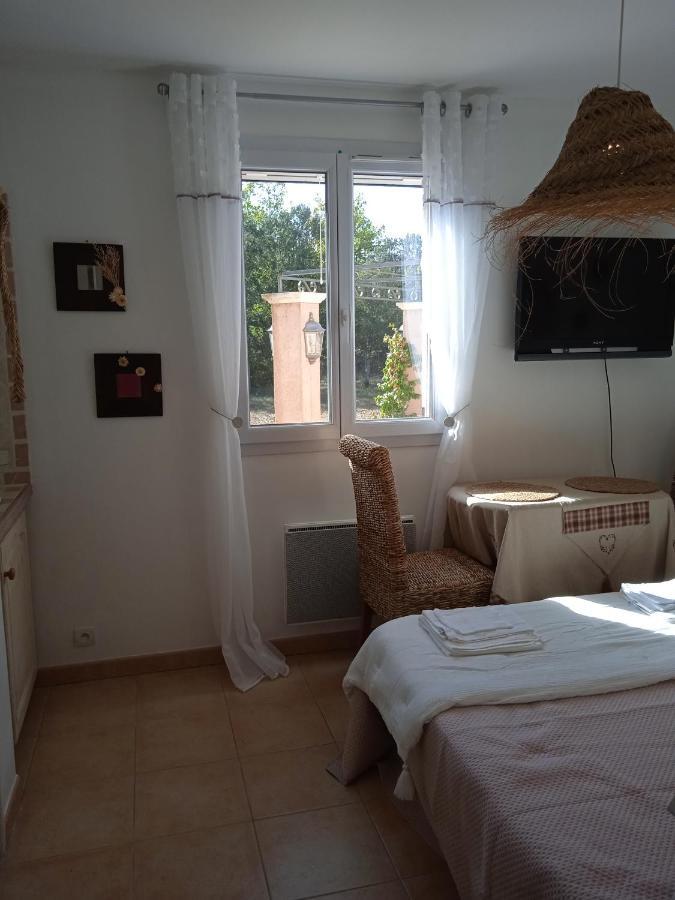 Chez Marie Bed & Breakfast Regusse Ngoại thất bức ảnh